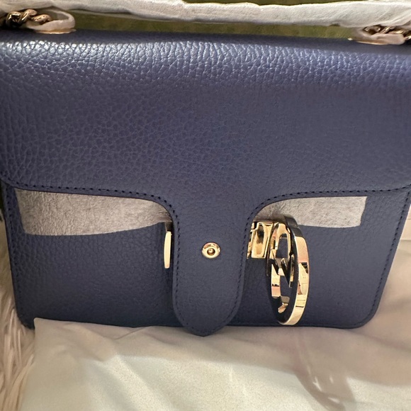 Authentic GUCCI Dollar Calfskin Small Interlocking G Shoulder Bag Caspian NEW - Picture 3 of 11